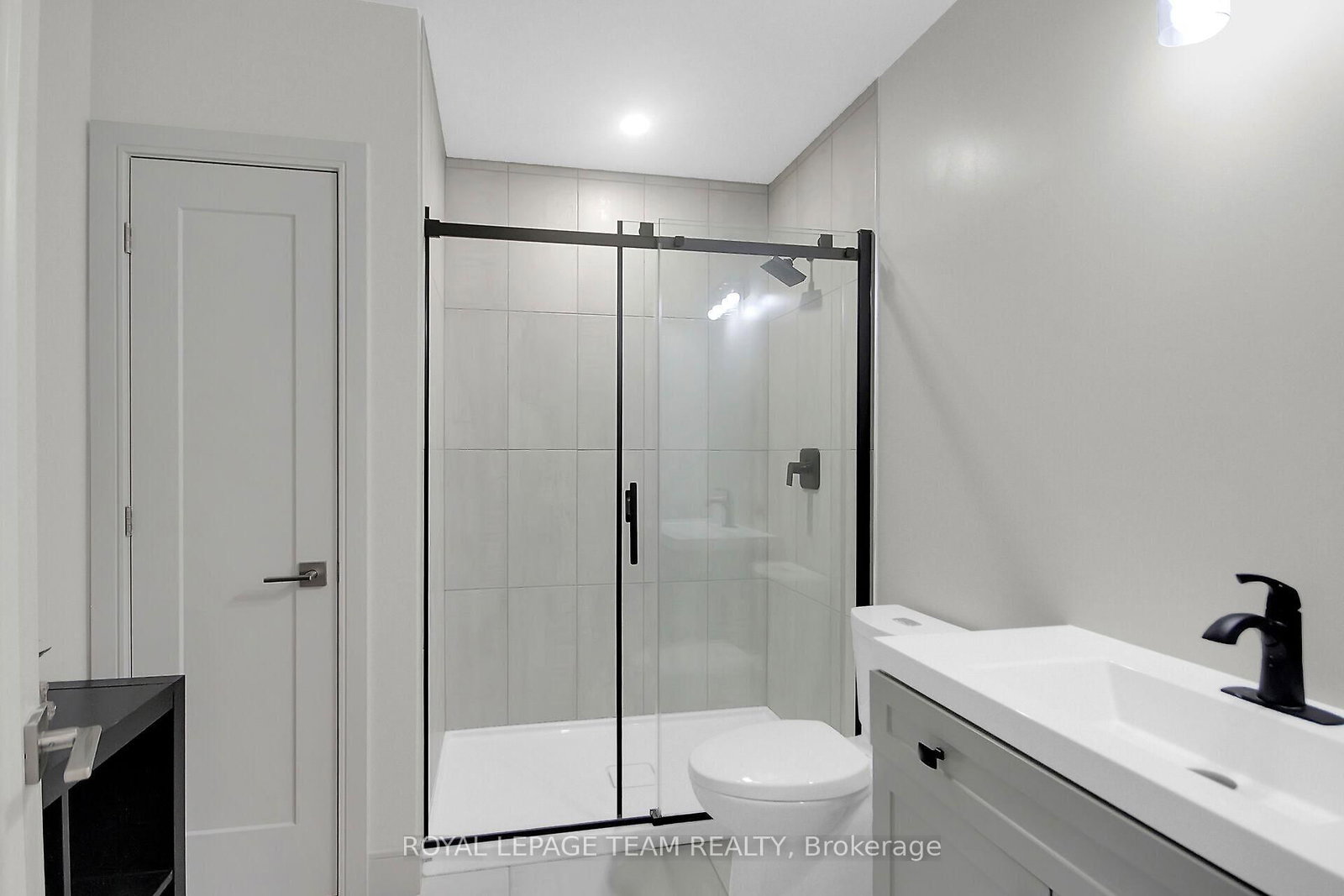 6865 Pebble Trail Way • Ottawa, ON photo 44