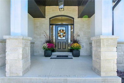 270 Charles Street • Norfolk, ON photo 2