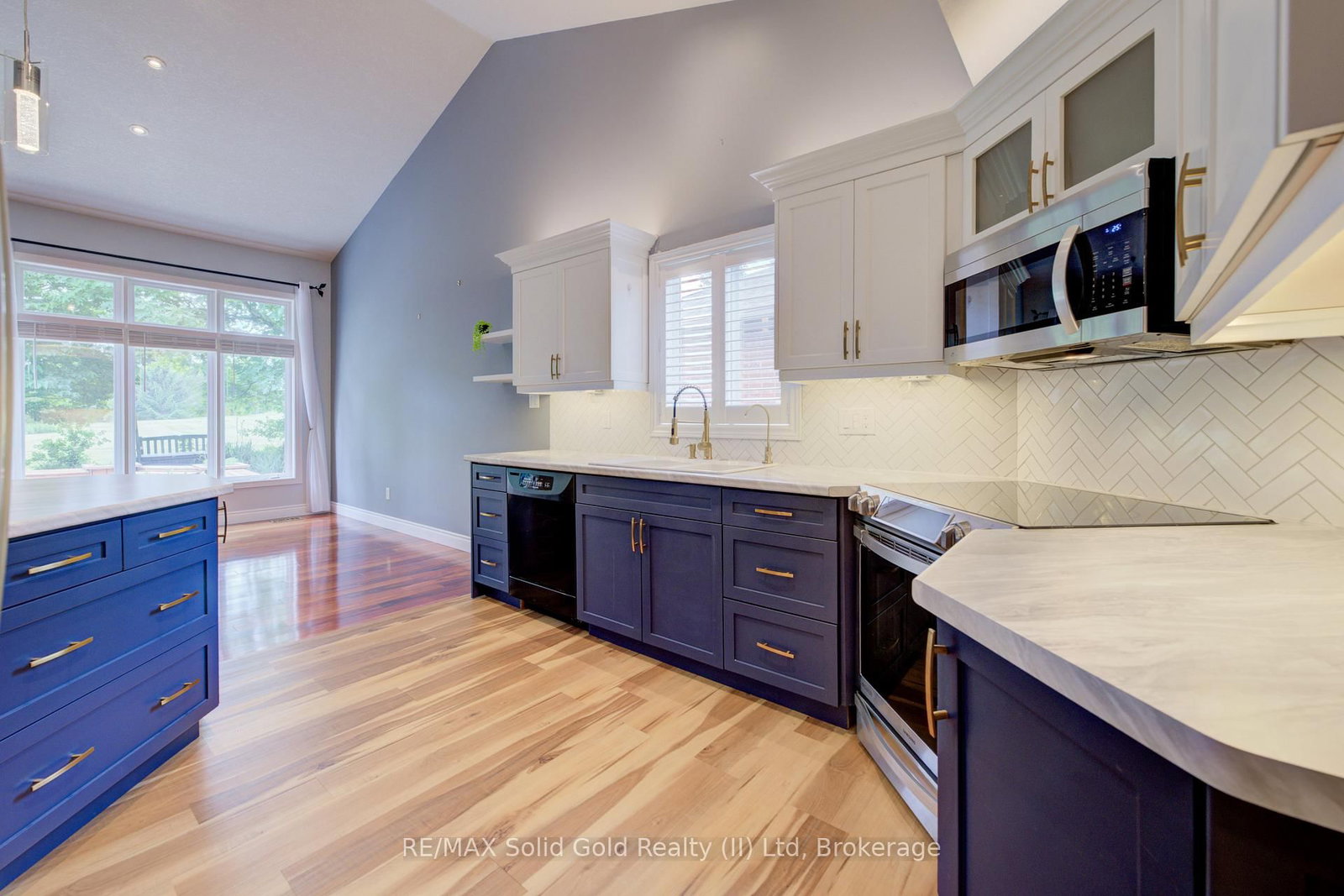 11 Sun Valley Drive • Wilmot, ON photo 13