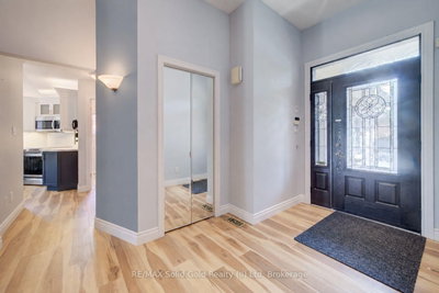 11 Sun Valley Drive • Wilmot, ON photo 2