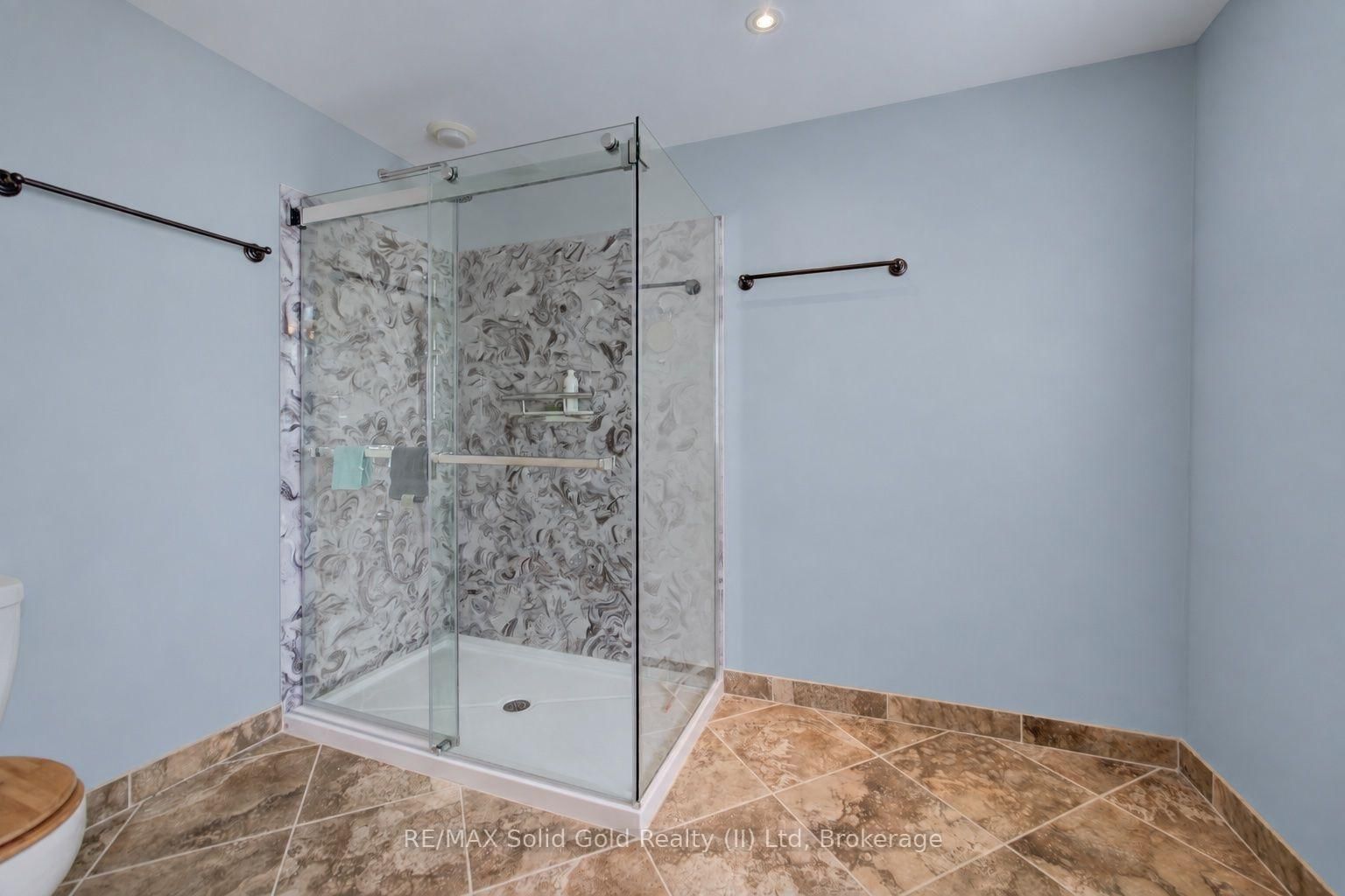 11 Sun Valley Drive • Wilmot, ON photo 28