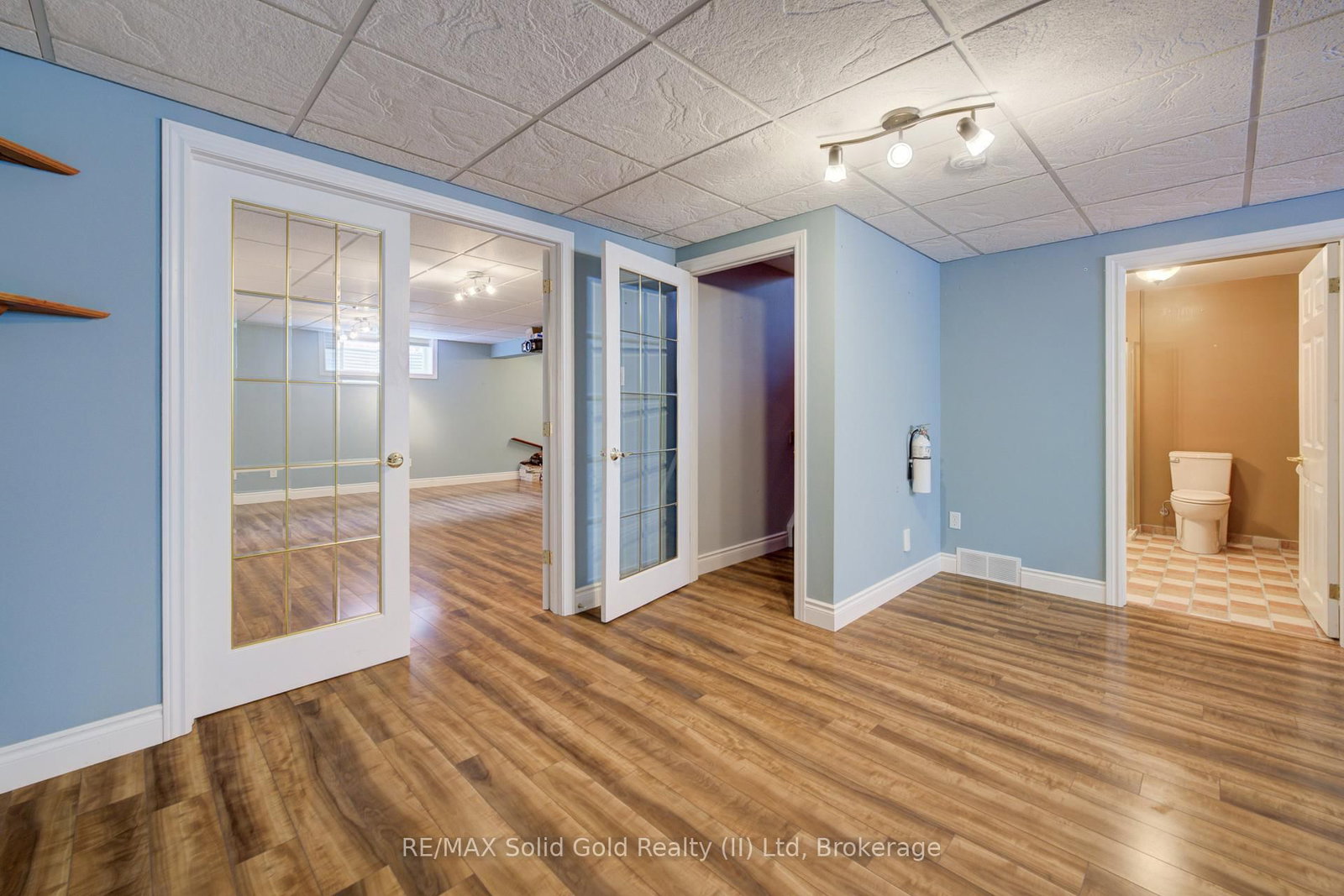 11 Sun Valley Drive • Wilmot, ON photo 32