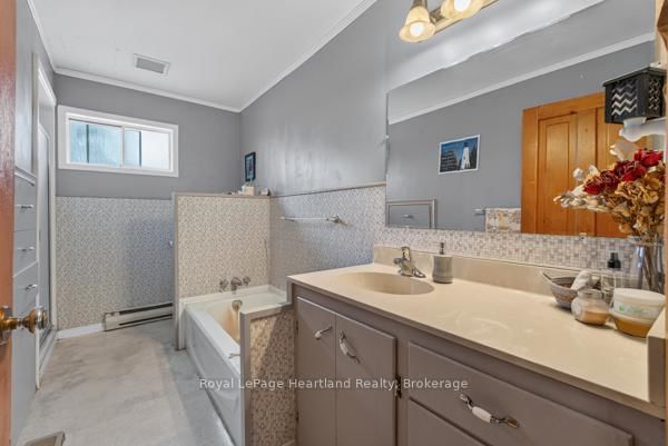 85791 Donnybrook Line • Ashfield-Colborne-Wawanosh, ON photo 18
