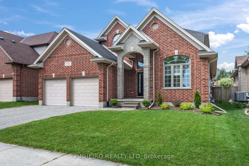 home for lease on 454 Cottontail Crescent