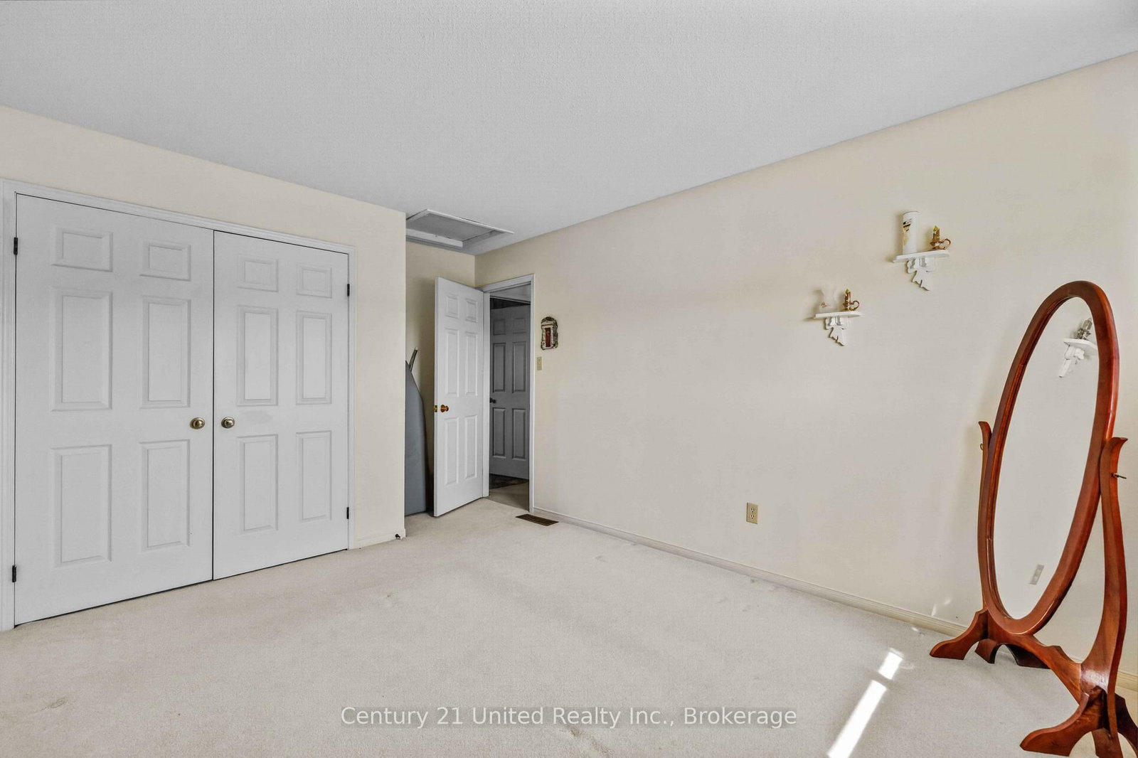 2317 Woodglade Boulevard • Peterborough, ON photo 35