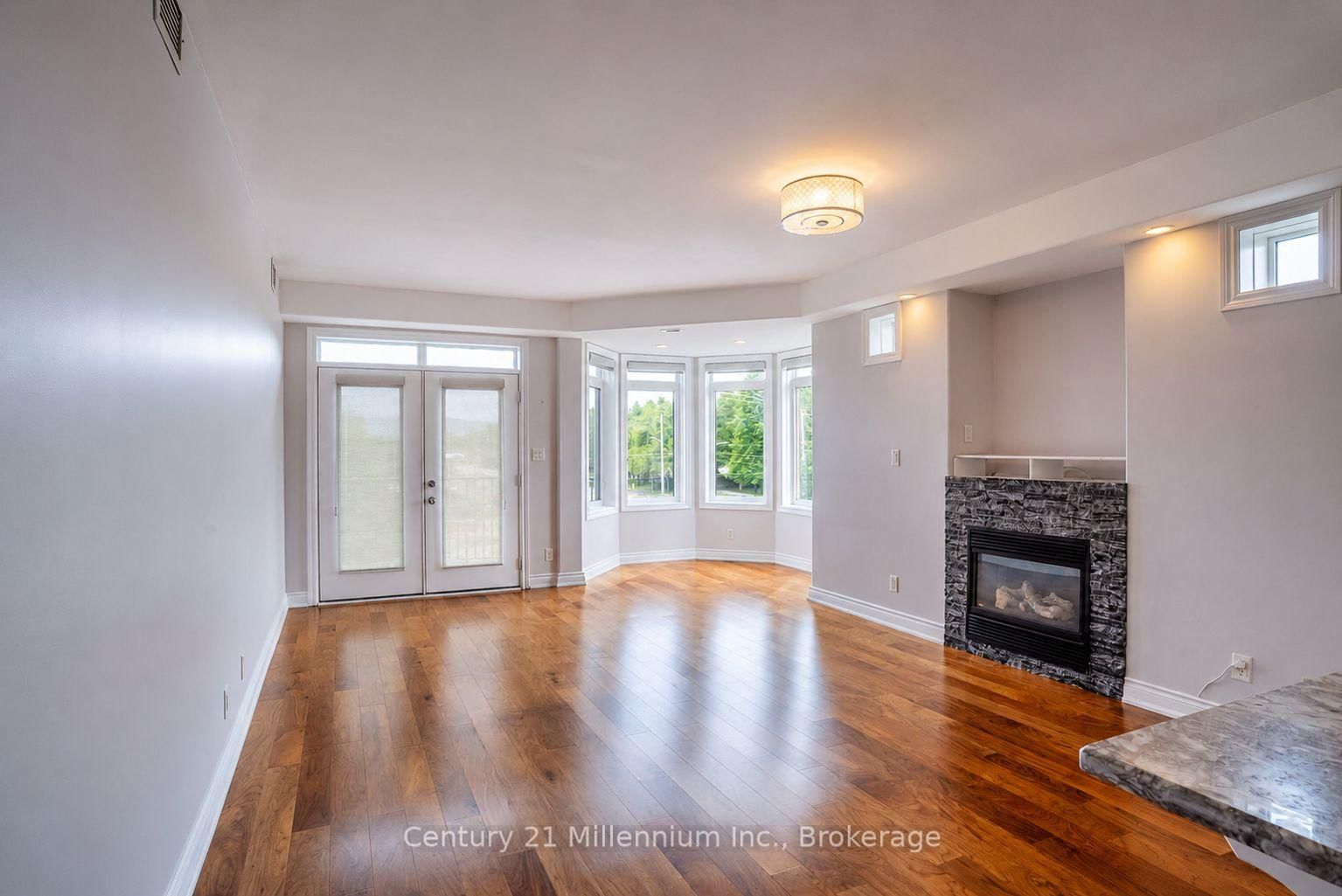 10 Bay Street E • #407 • Blue Mountains, ON photo 12