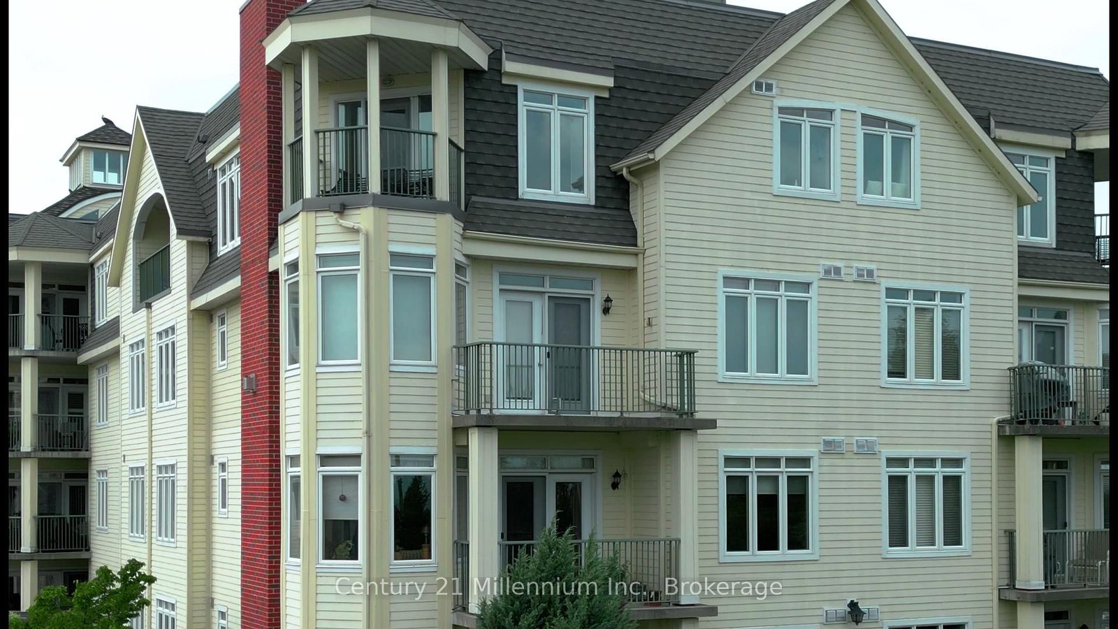 10 Bay Street E • #407 • Blue Mountains, ON photo 2