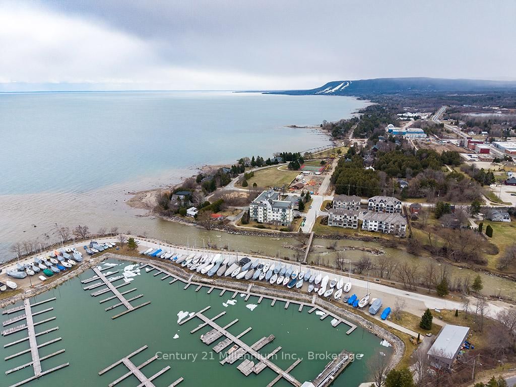 10 Bay Street E • #407 • Blue Mountains, ON photo 32