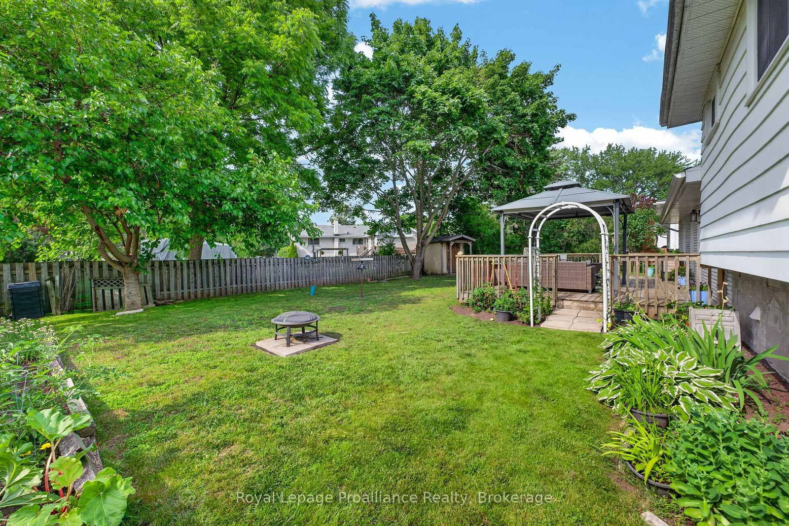12 Stavebank Road • Belleville, ON photo 30