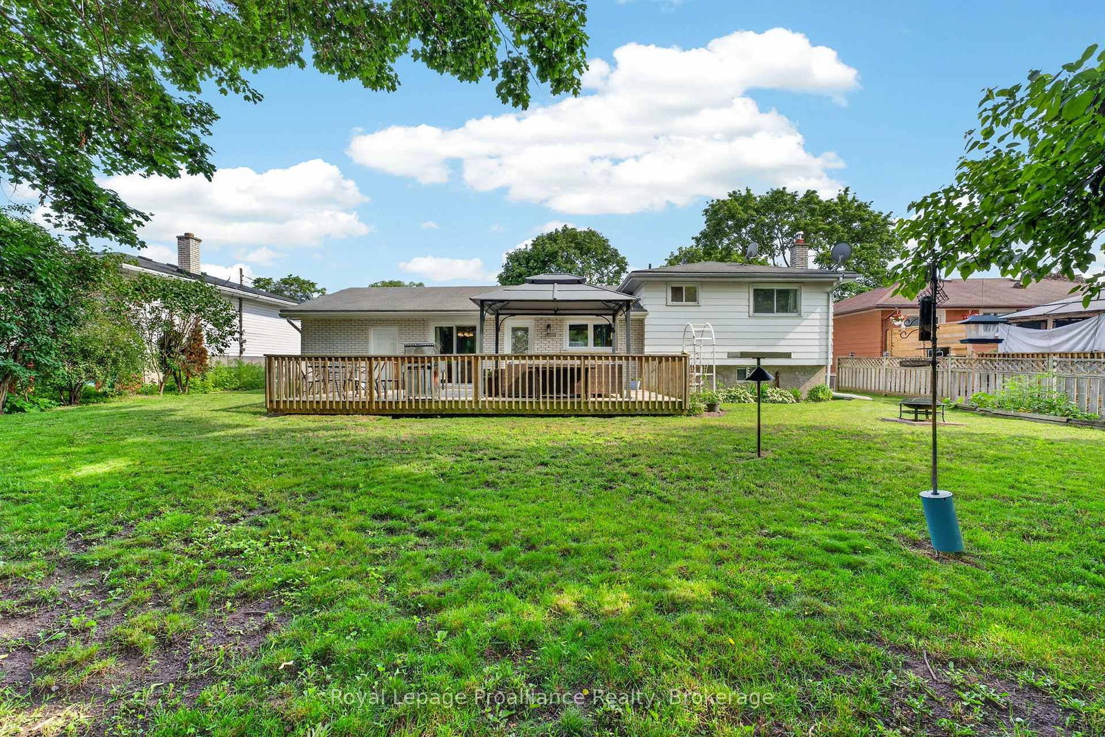 12 Stavebank Road • Belleville, ON photo 32