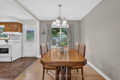 12 Stavebank Road • Belleville, ON photo 8