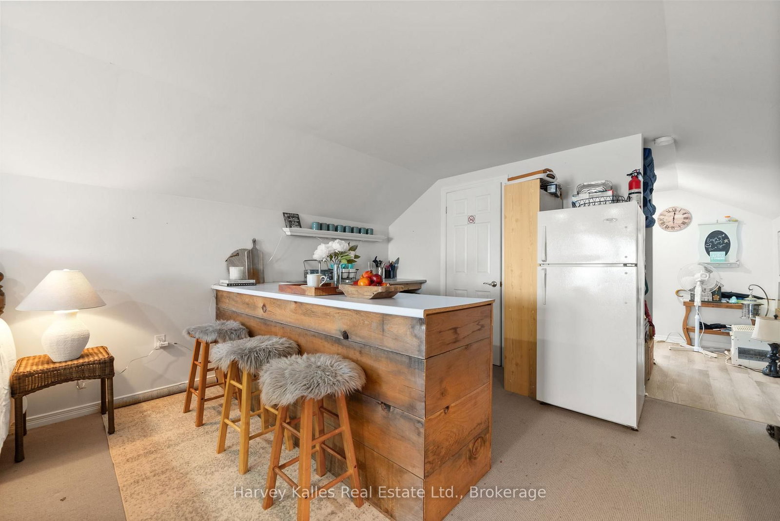12130 Loyalist Parkway • Prince Edward County, ON photo 26