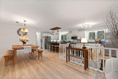 12130 Loyalist Parkway • Prince Edward County, ON photo 5