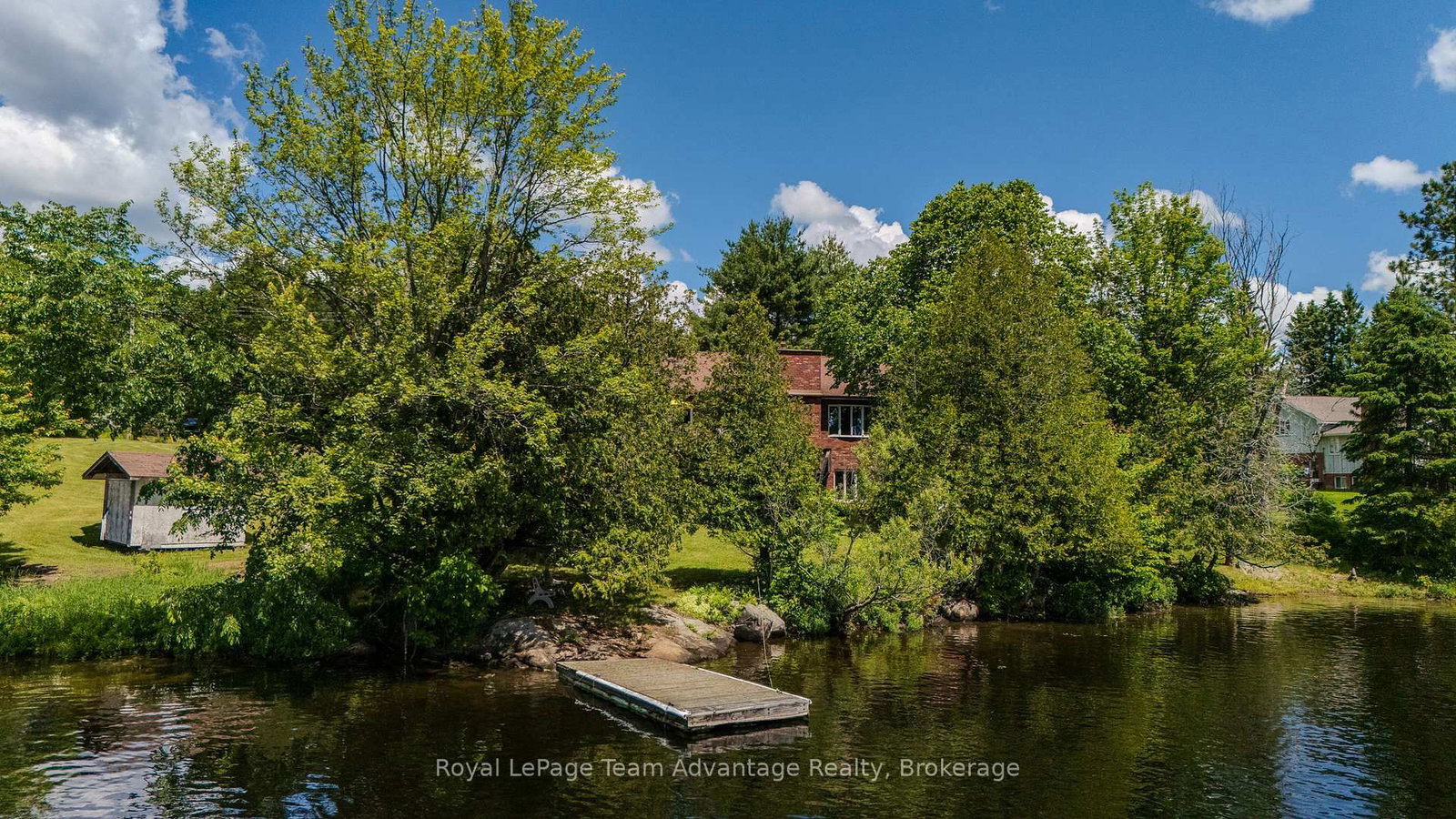 4 & 6 Sharon Park Drive • McKellar, ON photo 4