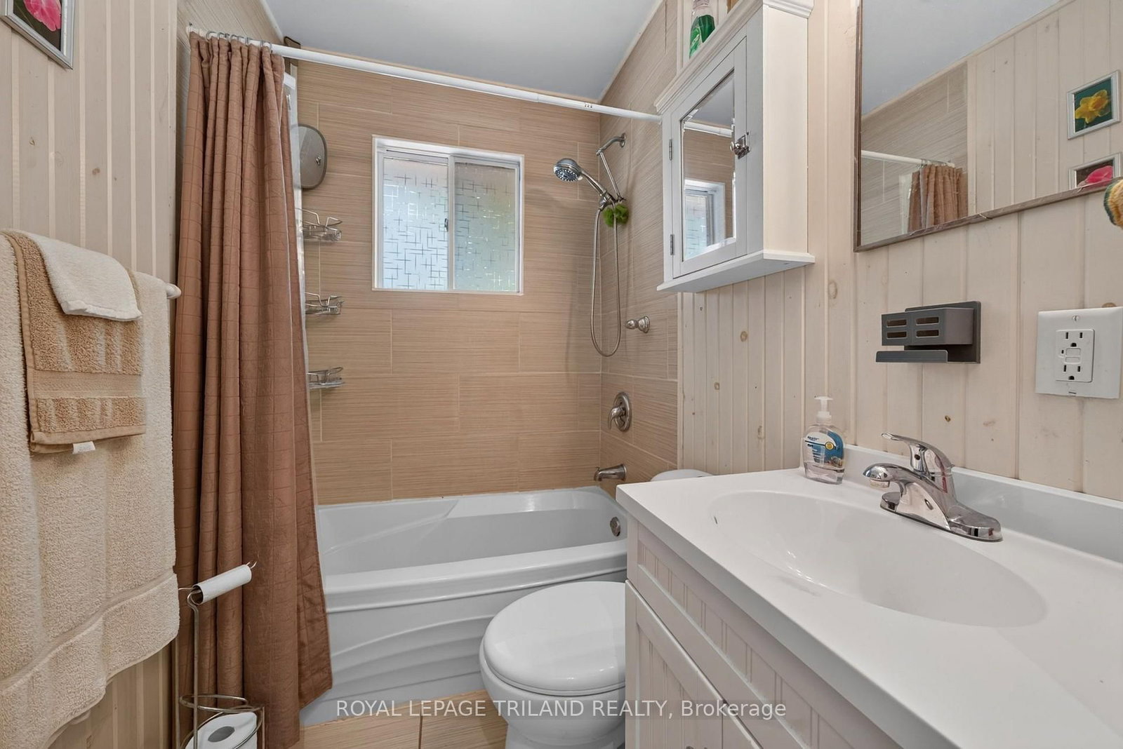 6302 HURON Drive • Lambton Shores, ON photo 17