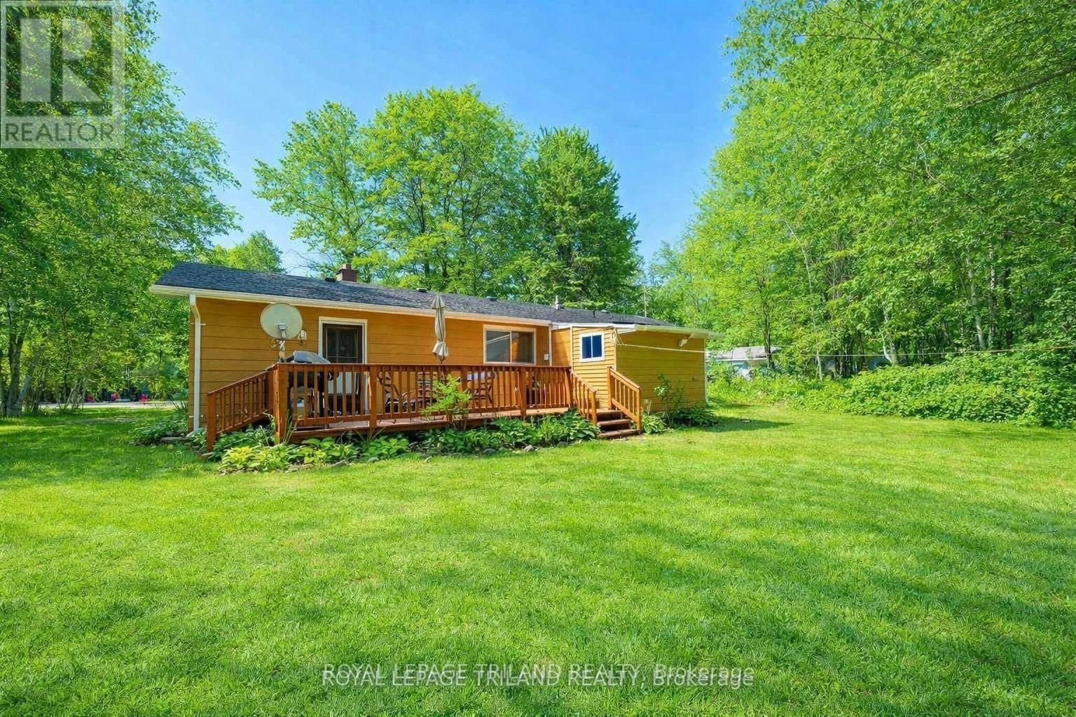 6302 HURON Drive • Lambton Shores, ON photo 26