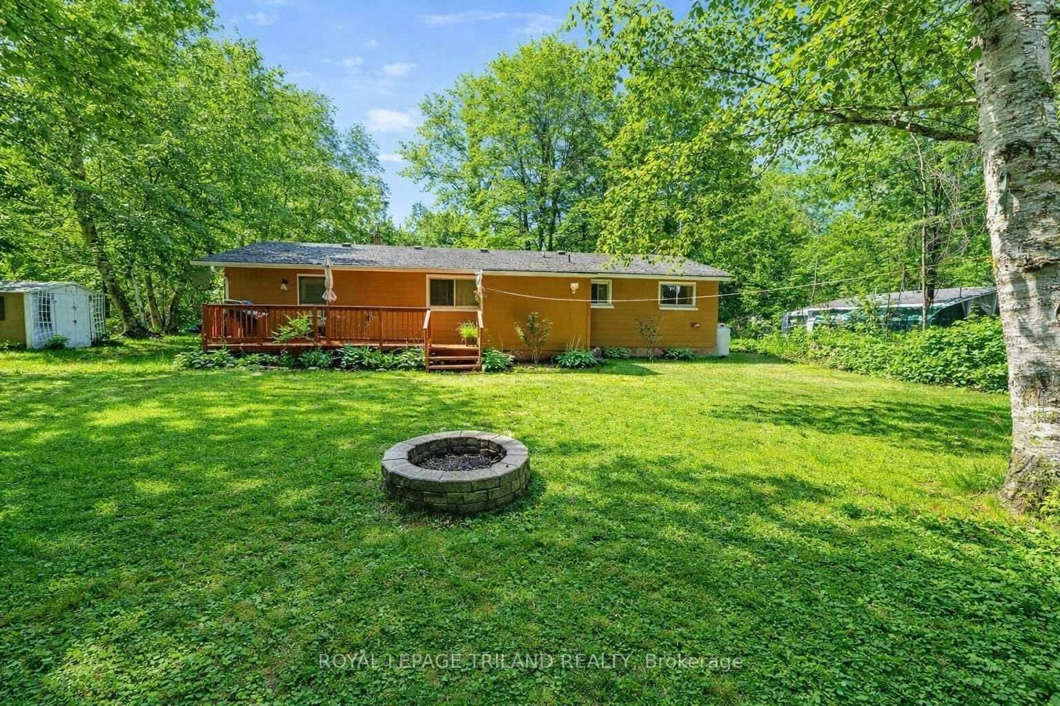 6302 HURON Drive • Lambton Shores, ON photo 27