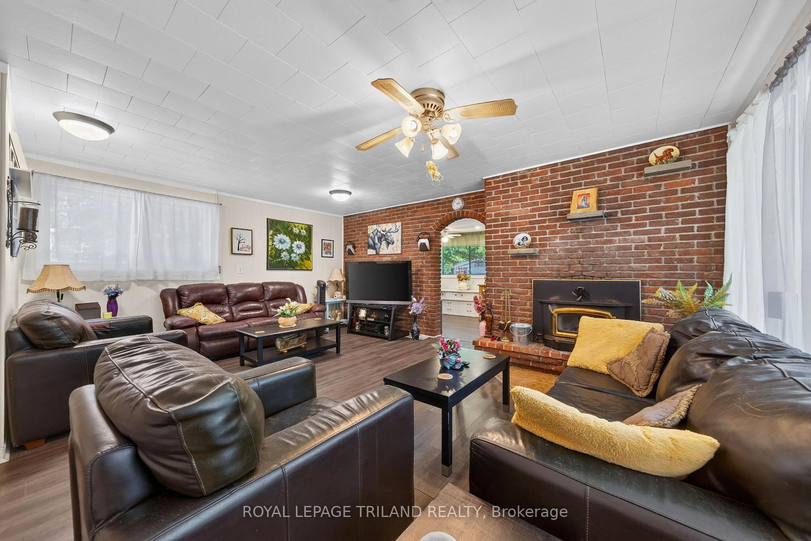 6302 HURON Drive • Lambton Shores, ON photo 5