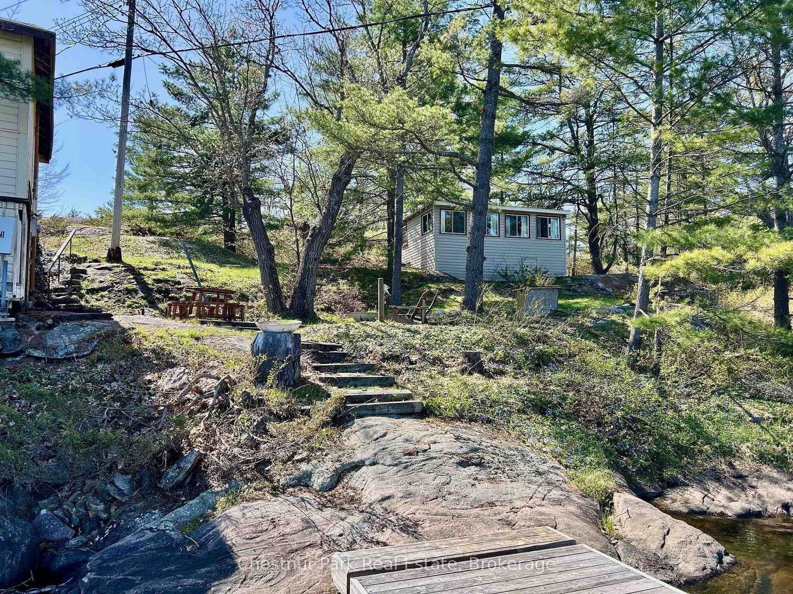 1051- 1 & 2 WIGWAM LODGE Road • Gravenhurst, ON photo 24