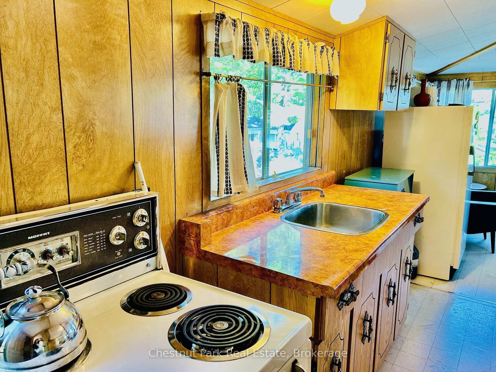 1051- 1 & 2 WIGWAM LODGE Road • Gravenhurst, ON photo 34