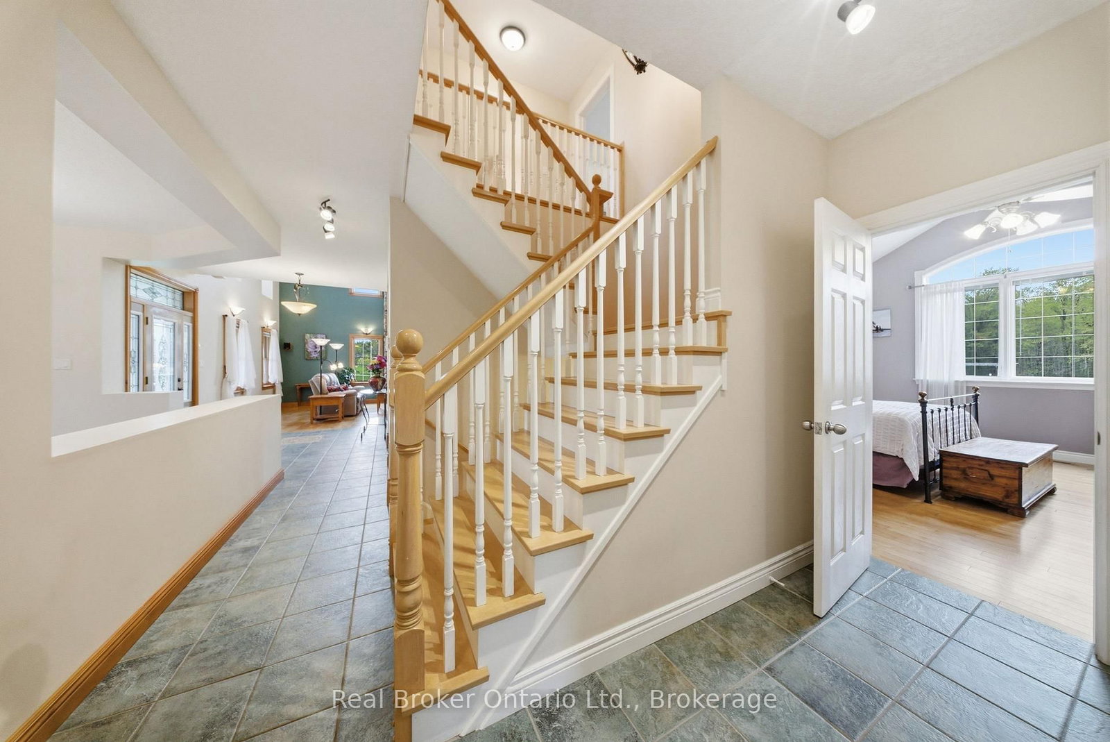 4760 Nassagaweya-Puslinch Townline • Puslinch, ON photo 19