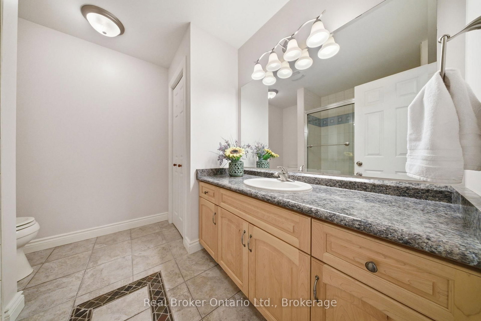 4760 Nassagaweya-Puslinch Townline • Puslinch, ON photo 24