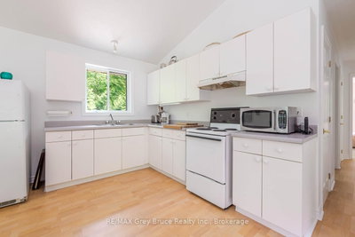 550 Huron Road N • South Bruce Peninsula, ON photo 8