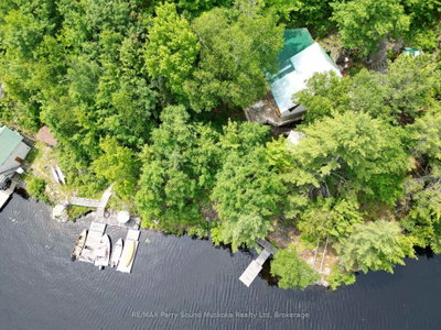 Detached House for sale at 422 Duck Lake, Parry Sound Remote Area, Ontario, P0H 1Y0 - Wilson - MLS: X13516258