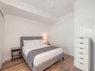 1 Jarvis Street E • #922 • Hamilton, ON photo 2