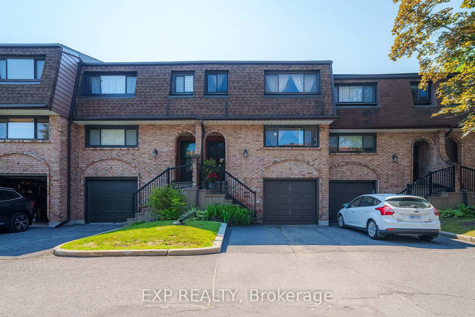 Townhouse for sale at 6-2 Bertona Street, Ottawa, Ontario, K2G 0W2 - Manordale - MLS: X13516412
