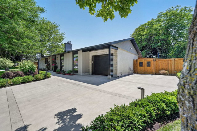 2 Parkglen Drive