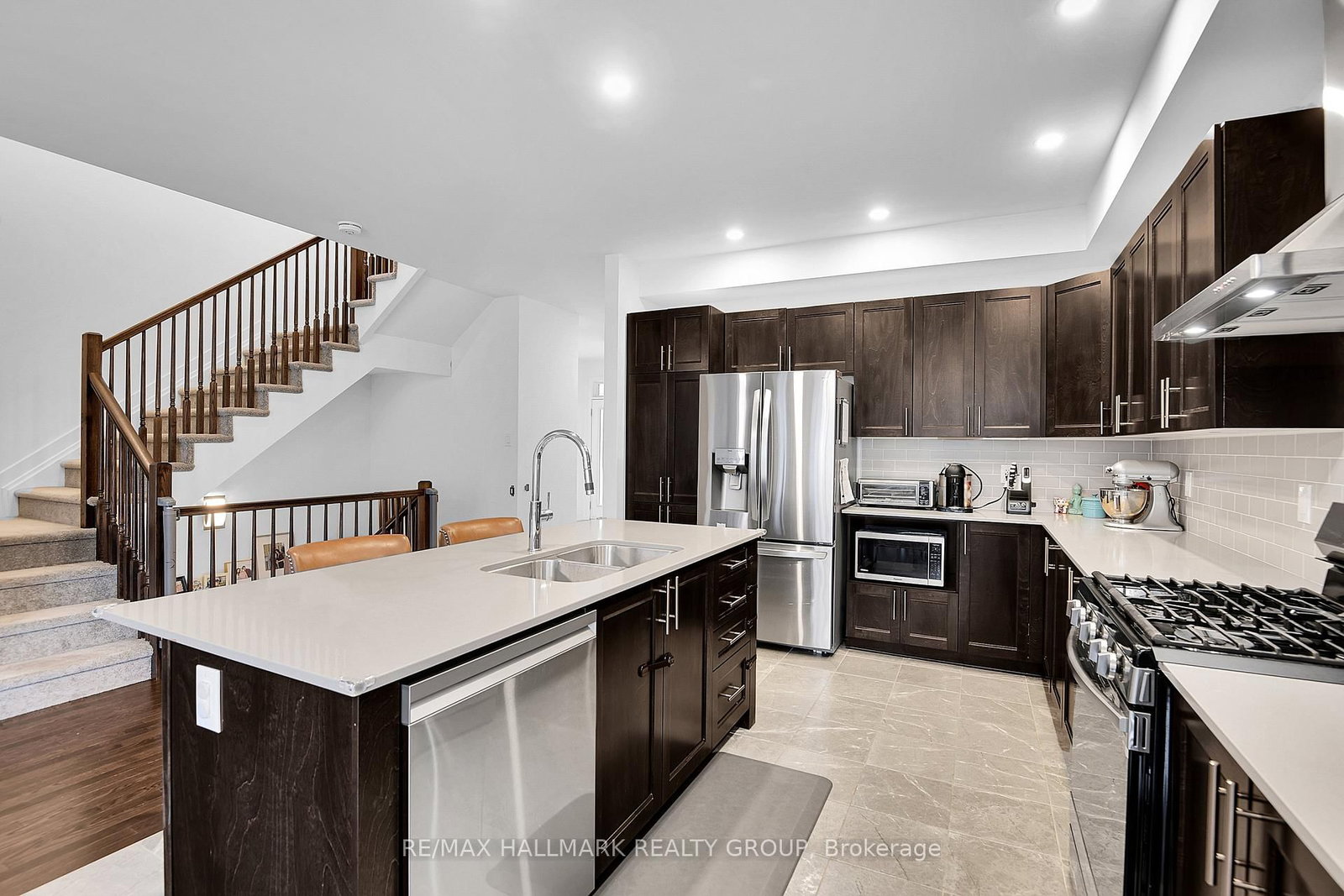 23 Peony Lane • Manotick, ON photo 9