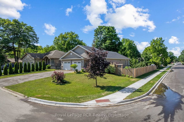 724 Elgin Street