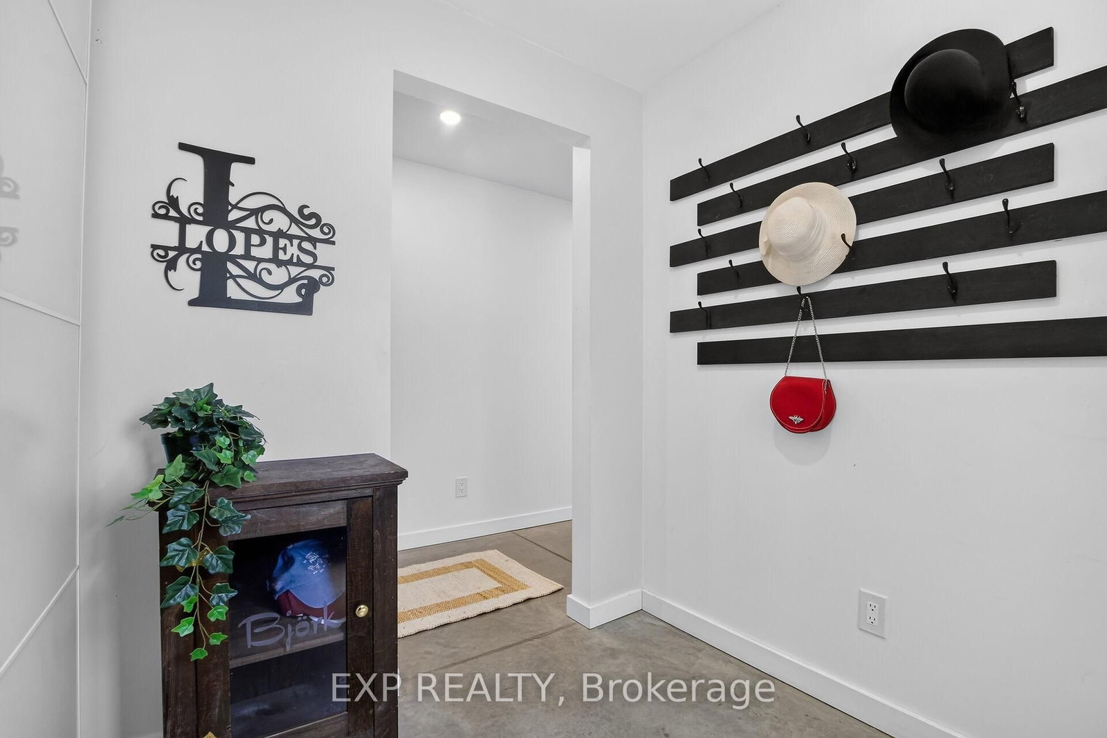 184 James Street • Almonte, ON photo 3