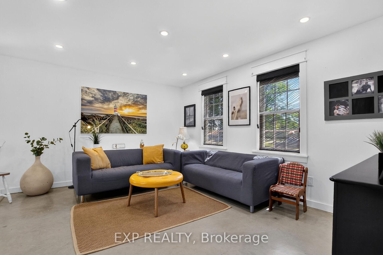 184 James Street • Almonte, ON photo 5
