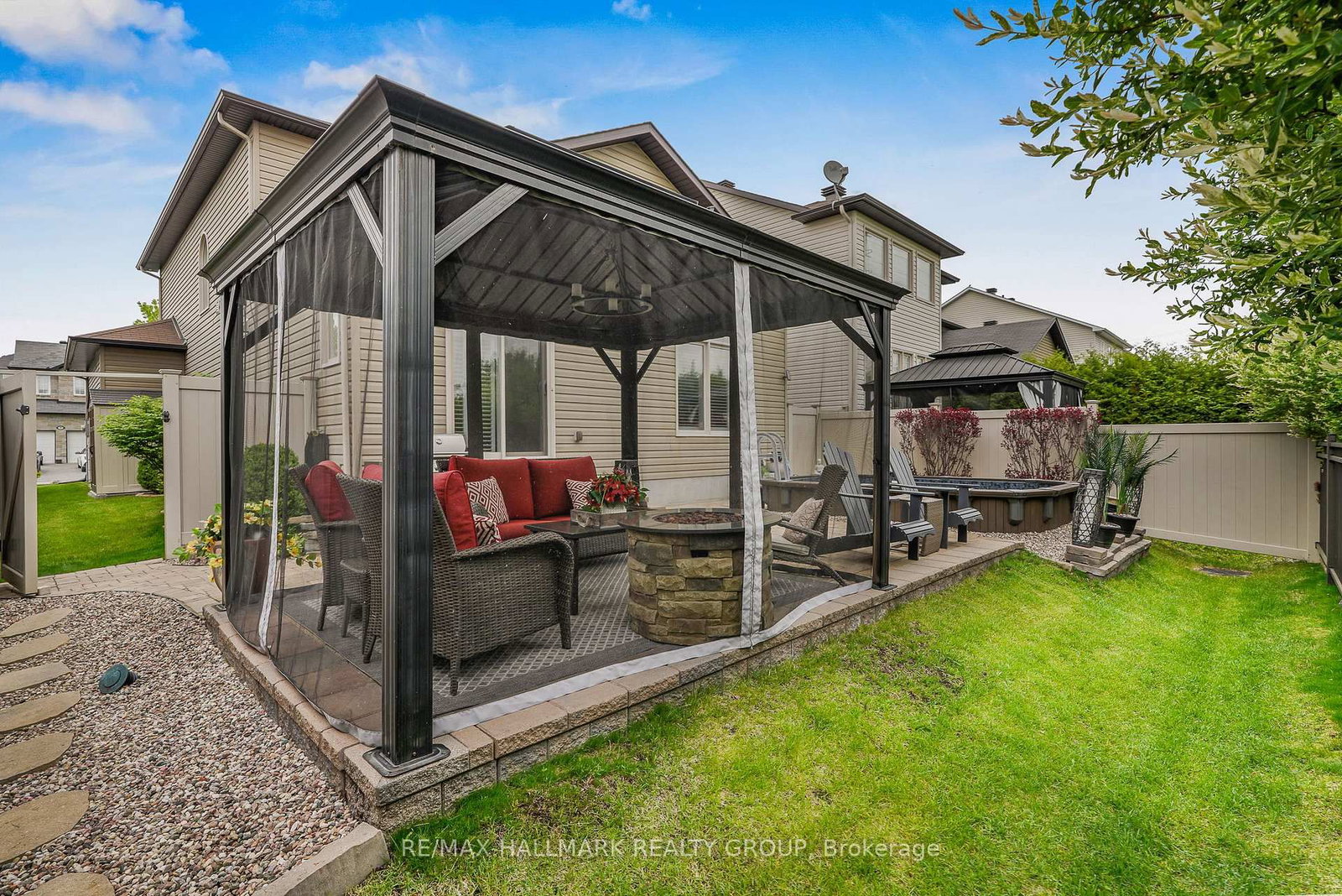 208 OPALE Street • Clarence-Rockland, ON photo 38