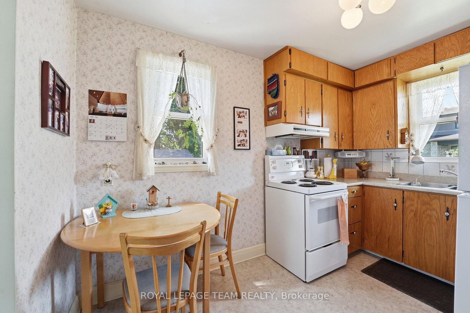 84 Rita Avenue • Ottawa, ON photo 11