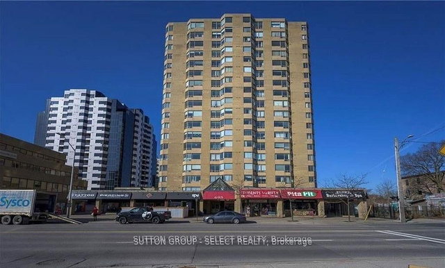 1605 - 695 Richmond Street