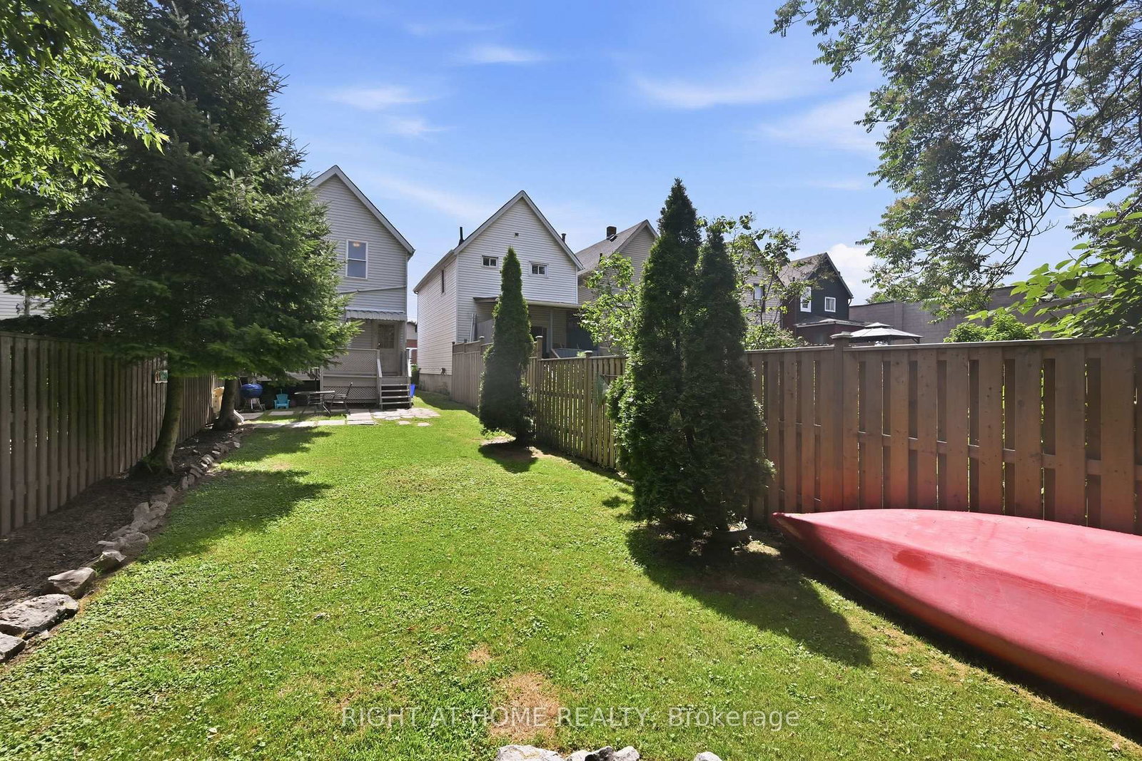 69 Hillyard Street • Hamilton, ON photo 13