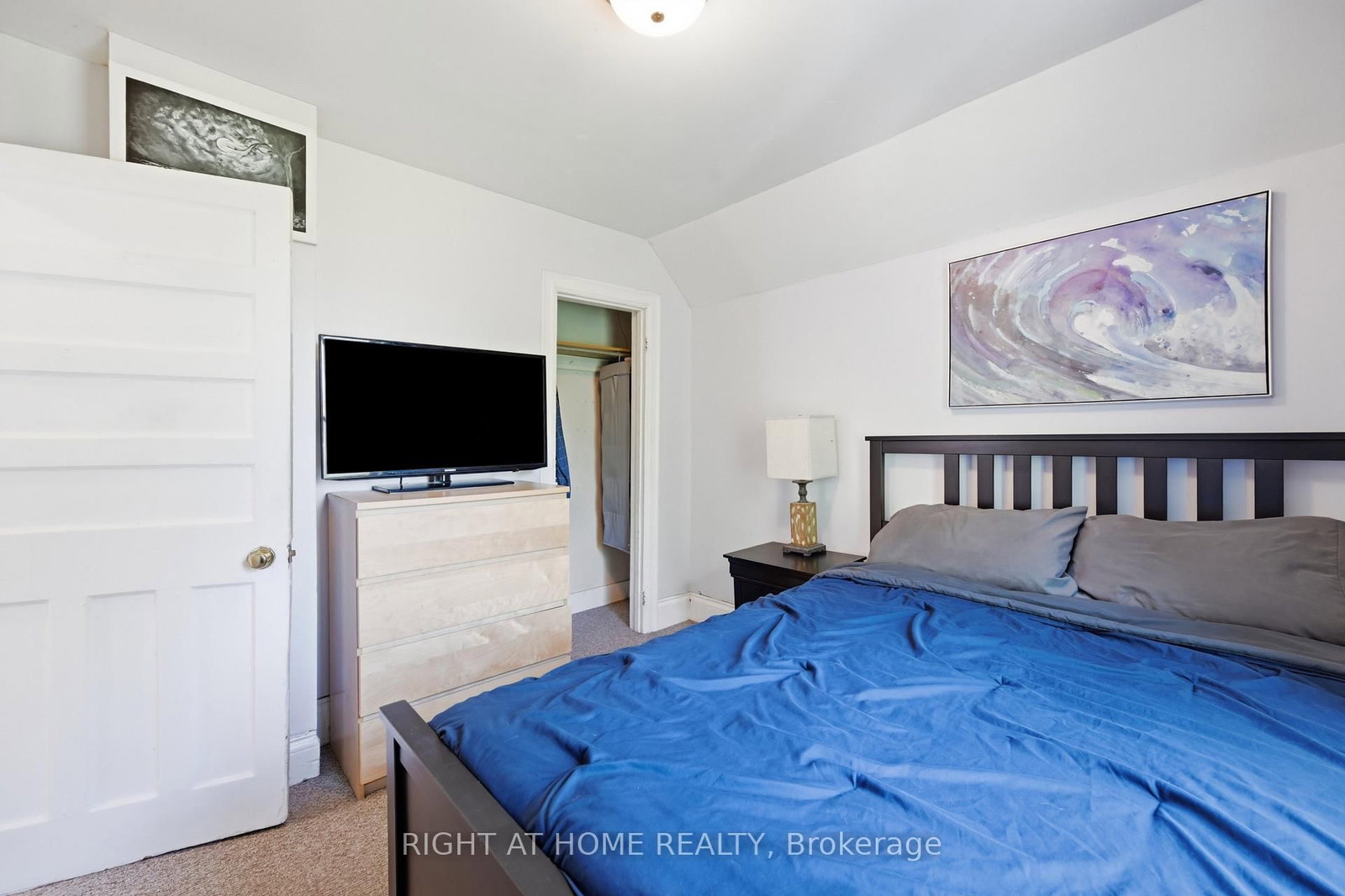 69 Hillyard Street • Hamilton, ON photo 23