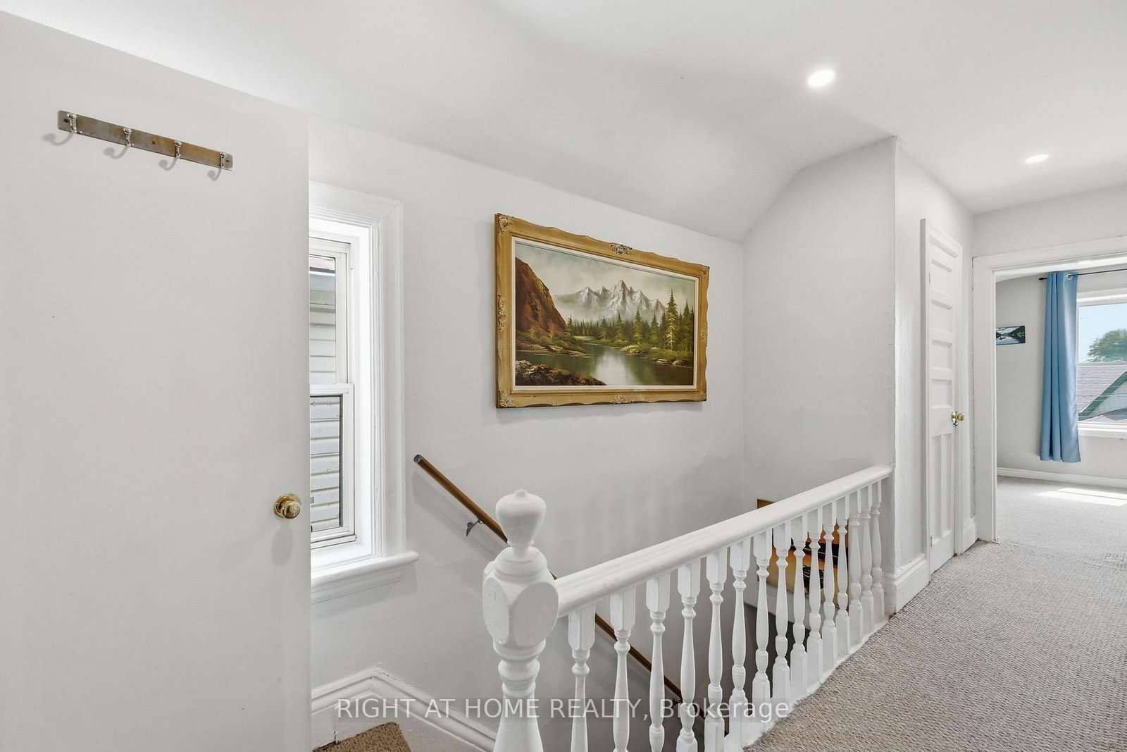 69 Hillyard Street • Hamilton, ON photo 26