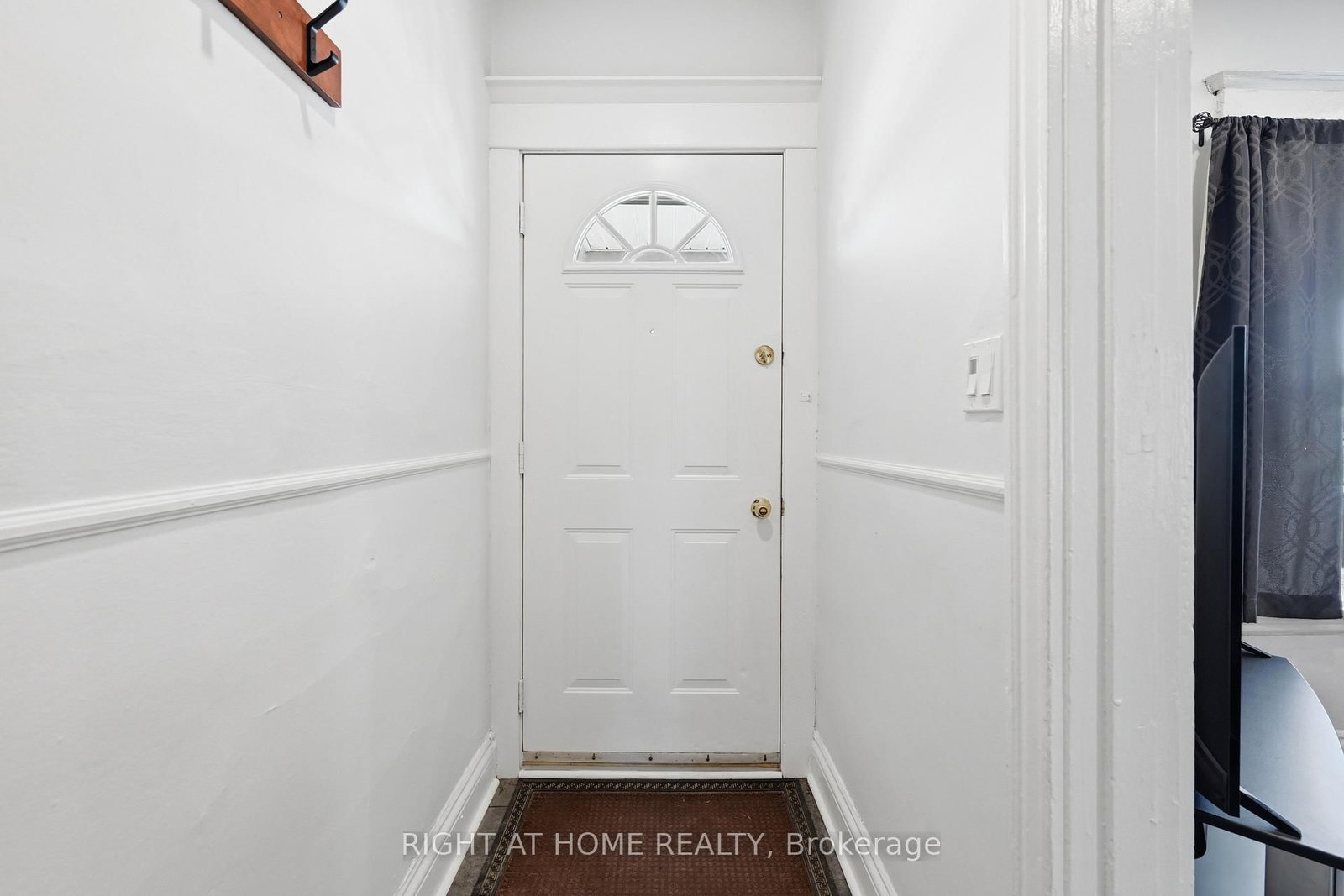 69 Hillyard Street • Hamilton, ON photo 27