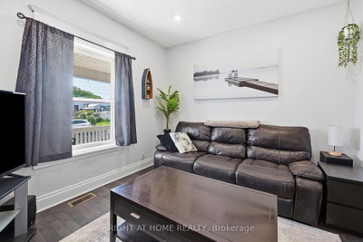69 Hillyard Street • Hamilton, ON photo 8