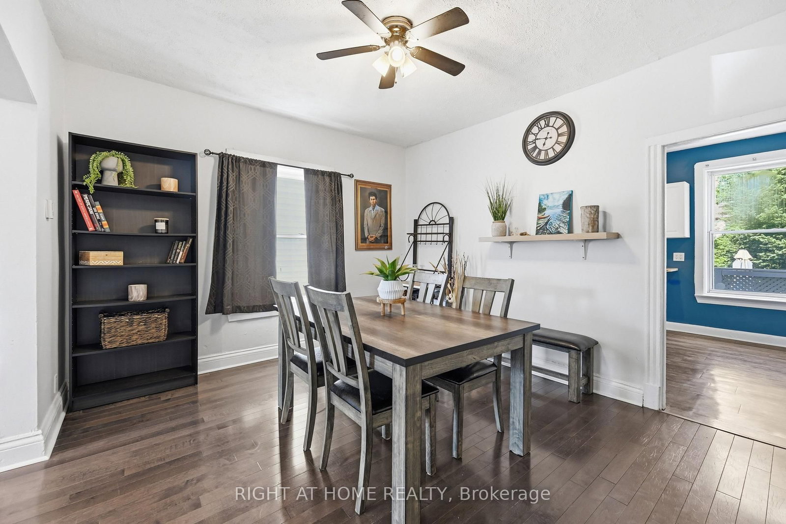 69 Hillyard Street • Hamilton, ON photo 9