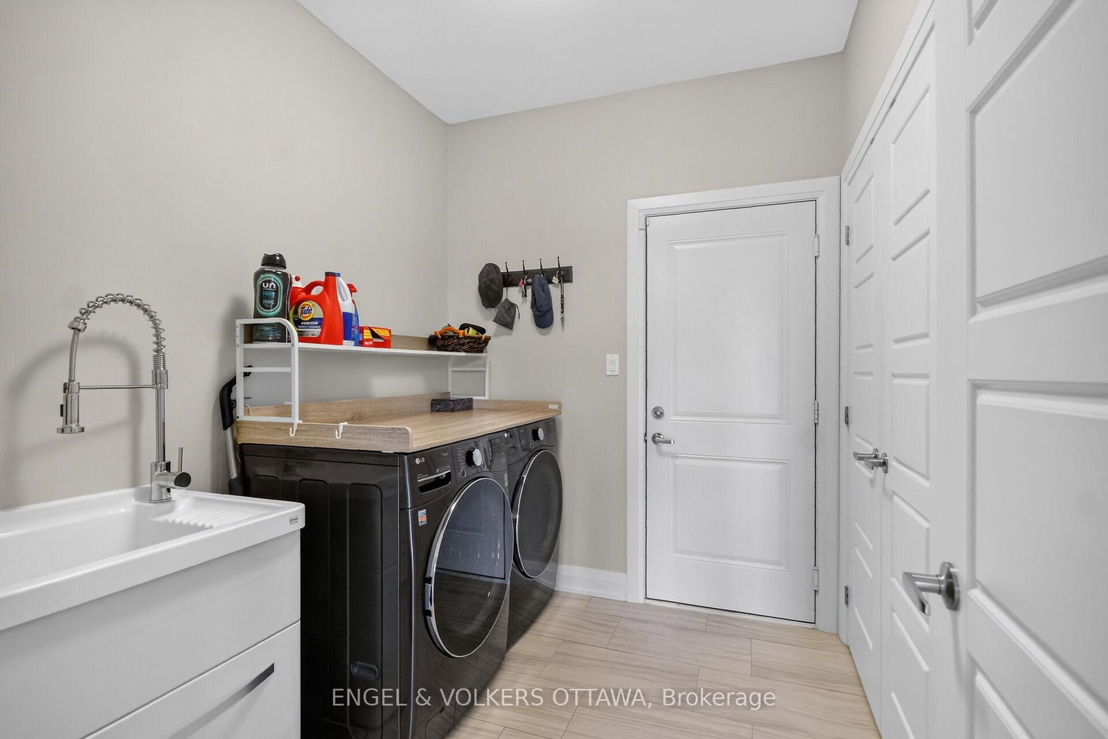 100 Lake Trail Road • Greely, ON photo 20