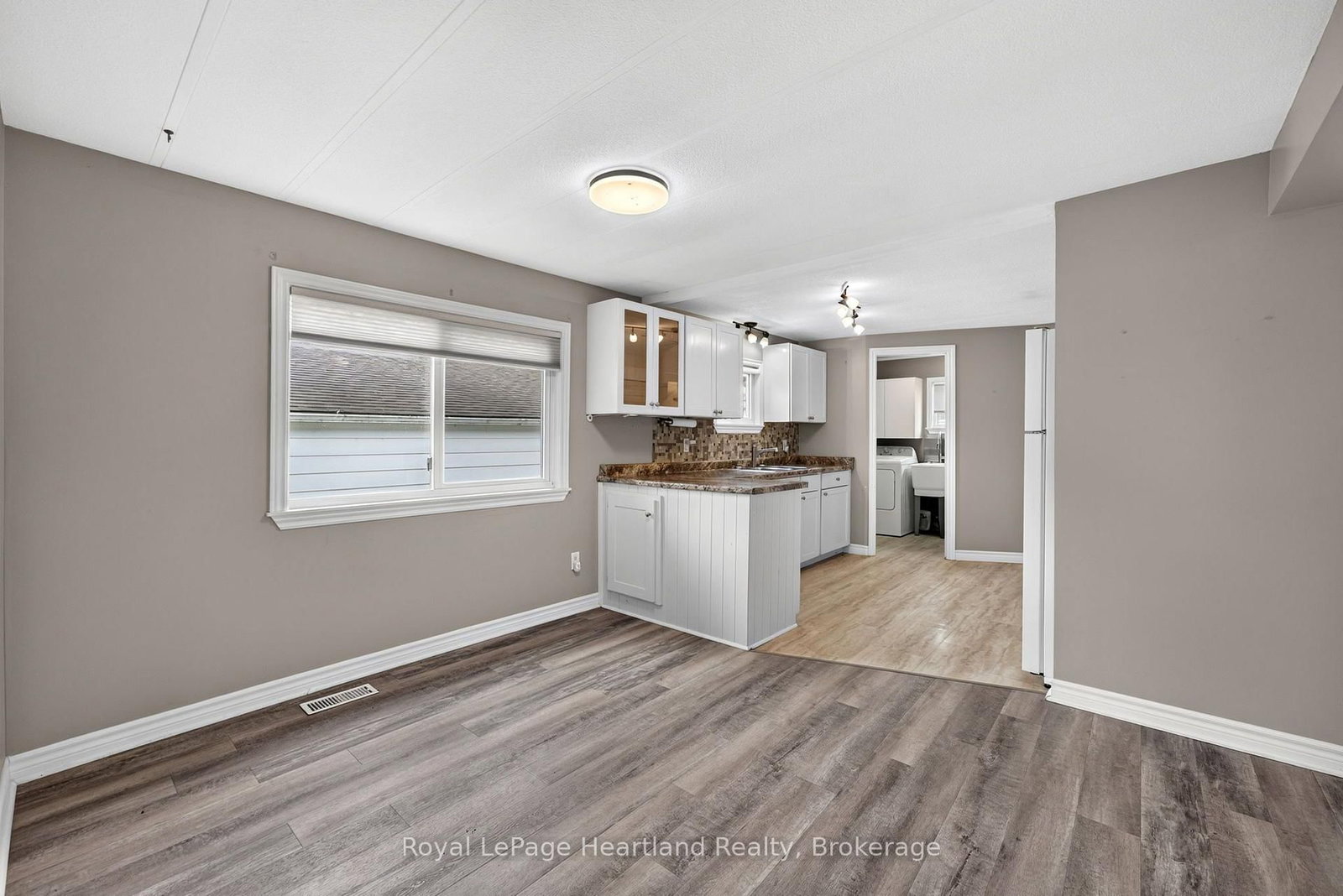 12 Velma Street • Strathroy-Caradoc, ON photo 11