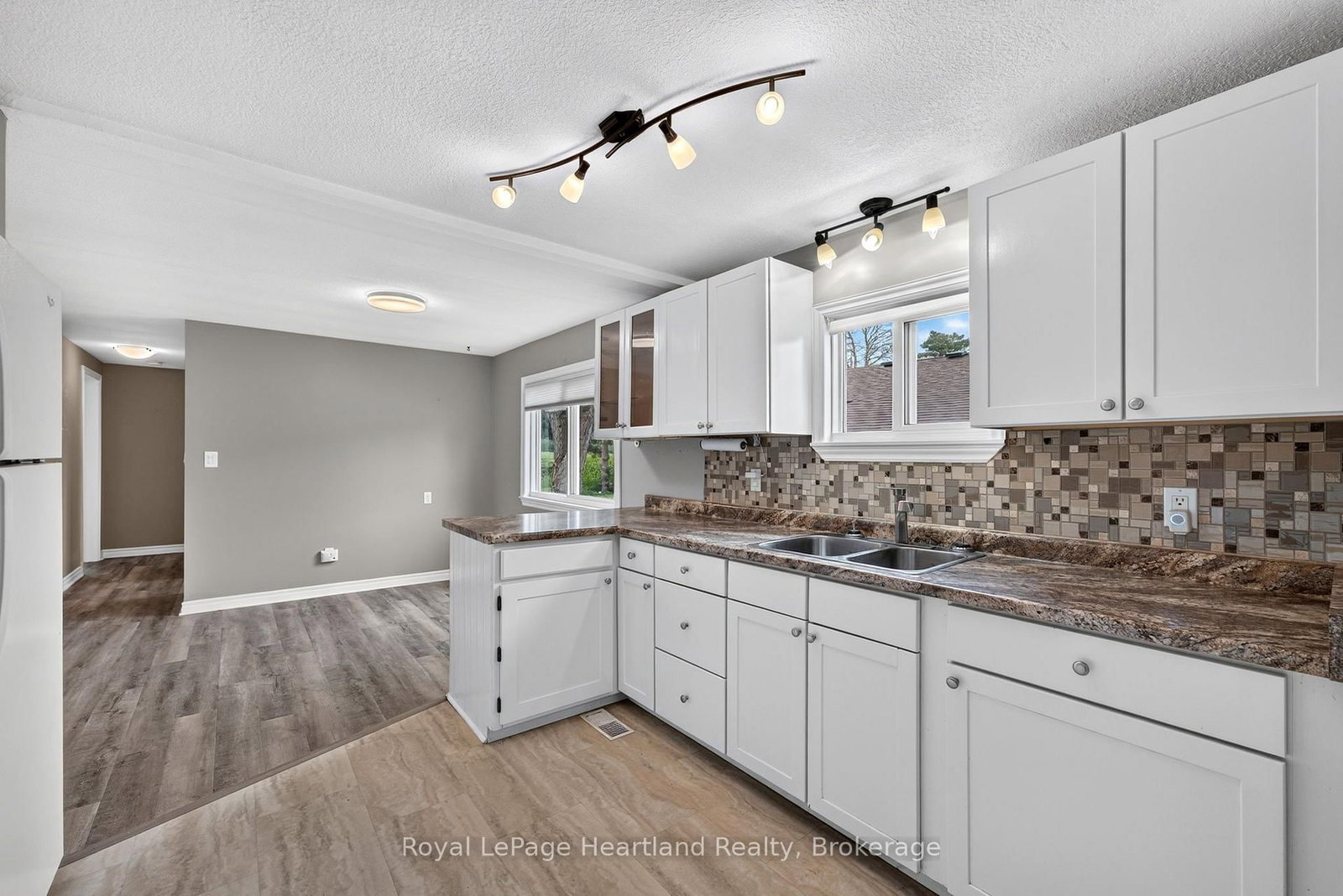 12 Velma Street • Strathroy-Caradoc, ON photo 17