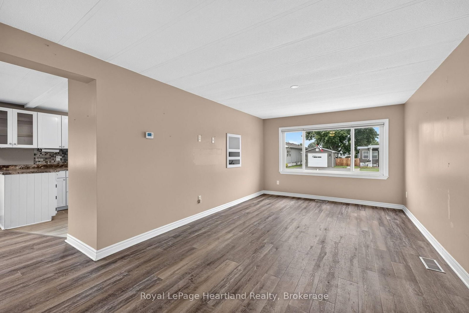 12 Velma Street • Strathroy-Caradoc, ON photo 5