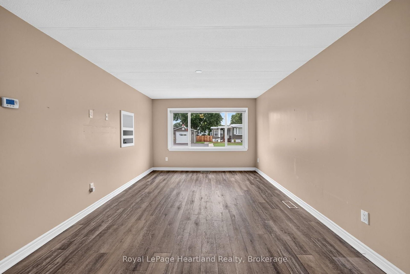 12 Velma Street • Strathroy-Caradoc, ON photo 6