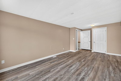 12 Velma Street • Strathroy-Caradoc, ON photo 8